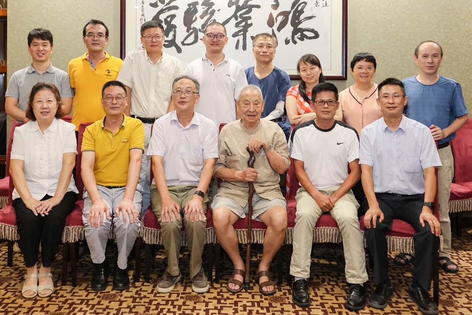 2020年8月25日，农工党广州中医药大学基层委员会召开委员（扩大）会议